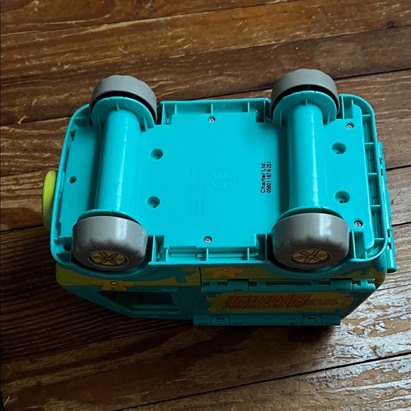 Scooby doo Mystery Machine Van - Picture 6 of 6